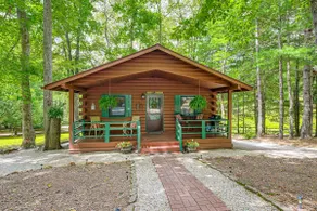 11 Mi to Dtwn: Franklin Cabin w/ Porch! - Image 3