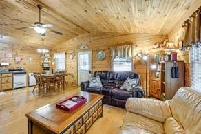 11 Mi to Dtwn: Franklin Cabin w/ Porch! - Image 4