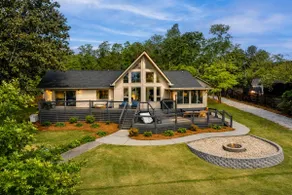 Lake Keowee Retreat with Private Dock and Boat Ramp - Image 4