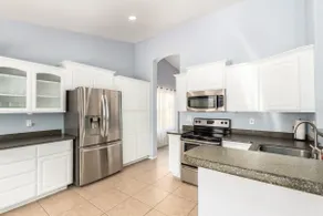 Redzone Retreat: 4BR with Pool! Glendale House - Image 3