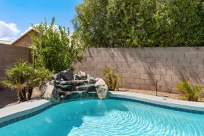 Redzone Retreat: 4BR with Pool! Glendale House - Image 5