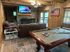 Seven Springs 6BR Sleeps 18 Hot Tub & Private Pond - Image 2