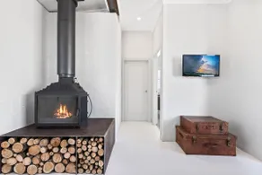 Loft House - On Heifer Station Vineyard - Image 4
