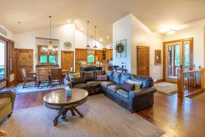 Serenity - Spectacular Mountain Views! - Image 4