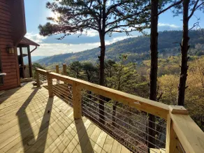 Sweeping Ski Slopes & Mountain Views - Image 3
