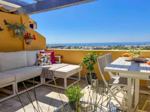 62 - Penthouse in Los Almendros with fantastic vie - Image 5