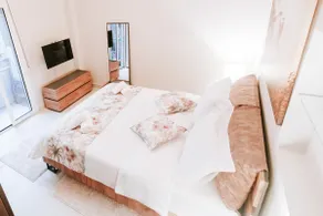 Best House, Ellinou Stratiotou, Ayia, Patra - Image 3