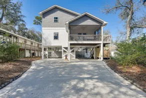 Oak Island Home w/ Pool: Walk to Long Beach! - Image 2