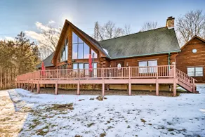 Luxury Log Cabin w/ EV Charger & Mtn Views! - Image 3