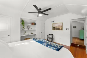 2 Bedroom Cabin in the Woods - Image 5