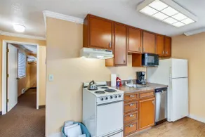 Sandcastle Inn #605 - Downtown Apartment! - Image 5