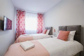 Retreat to a Stylish Home at West Residence - Image 4