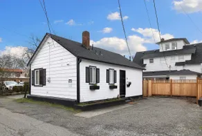 Downtown Carriage House: Edmonds Kind of Stay - Image 2