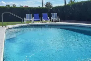 Amazing Pool/Games/Well Stocked - Image 3