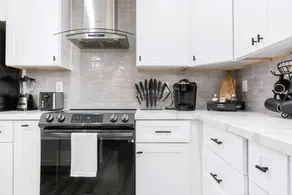 Amazing Pool/Games/Well Stocked - Image 5