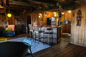 Willie's Cabin Yellow Rose Canyon - Image 4