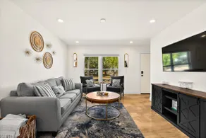 Sand Dollar Suite l Heated Pool l Steps to Beach - Image 2