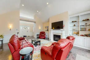 Modern Oasis: Private Pool, Pickleball & Fast WiFi - Image 4