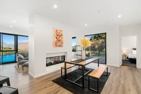 A Luckie Charm - 8 Bedroom Townhouse with Spectacular View - Image 2
