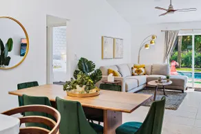 The Coastal Casita - Heated Pool, Private Yard, Mini Golf, Great Location. - Image 2