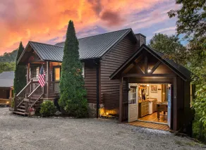 Cozy pet friendly cabin near town- 2 King beds - Image 5