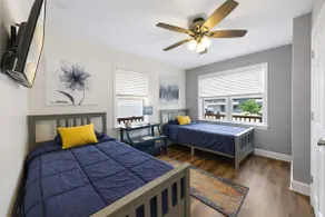 Spacious family-friendly home w/ private arcade! - Image 4