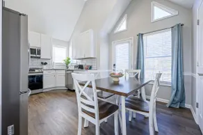 Spacious 5BR Home with Fenced Yard in Adairsville - Image 3