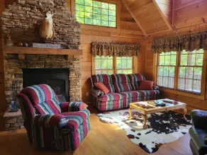 The perfect hideaway just outside of Algood and minutes to Cookeville!!! - Image 2