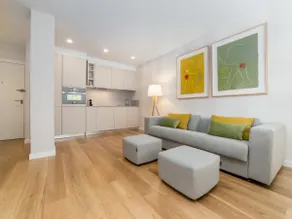 Bright & Elegant 2BR near Mestalla · Seasonal Stay - Image 3