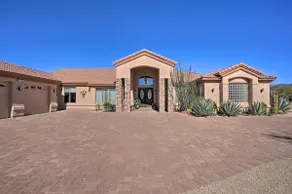 Outdoor Oasis! Group-Friendly Cave Creek Retreat - Image 2