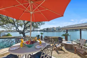 Stunning Lakefront Retreat Pool Boat Lift Spectacular Views - Image 3