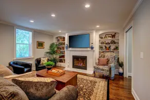 Hummingbird Manor-6 Bedrooms, 6 EnSuite Baths, Minutes from Downtown Skaneateles - Image 2