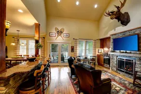 Upscale Adirondack inspired Evan's Lodge - Image 2
