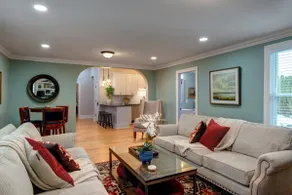 Newly renovated pet friendly five bedroom property - Image 4