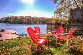 Direct Lakefront House Sleep 8 - Image 2