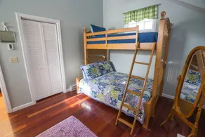 Direct Lakefront House Sleep 8 - Image 4