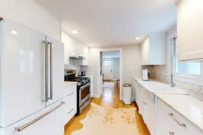 Water-View Cottage with AC & Cozy Fireplace - Image 5