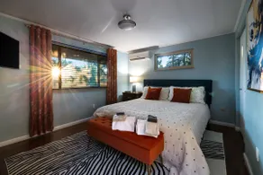 Serene and Secluded Hilltop Hideaway. Hot Tub, Fire Pit - Image 2