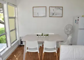Barefoot Bungalow managed by Batemans Bay Accom - Image 3
