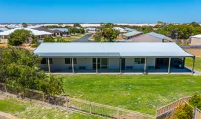 Sand and Sea Escape Lancelin - Image 2