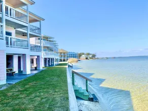 Tranquil Seas: Waterfront Unit with Kayaks & More! - Image 2