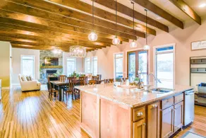 Lakefront Retreat: Dock,Paddleboard,Kayak& Fishing - Image 5