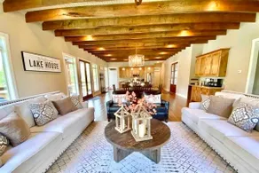 Lakefront Retreat: Dock,Paddleboard,Kayak& Fishing - Image 4