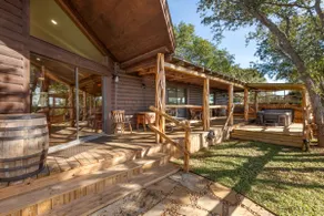 Guadalupe Bluff Log Cabin - Image 5