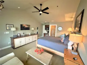 Charming Downtown 1-Bedroom Suite | Walk to - Image 2