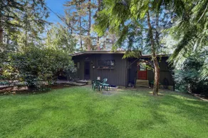 Unique lakefront cabin near the dunes with a priva - Image 4