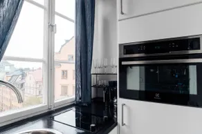 Beautiful studio in heart of Old Town - Image 4