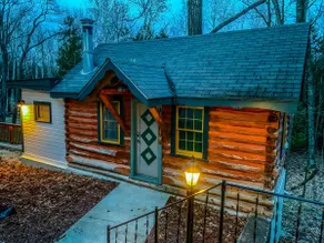 Door County Romantic Cabin in Ephraim Near Trails - Image 2