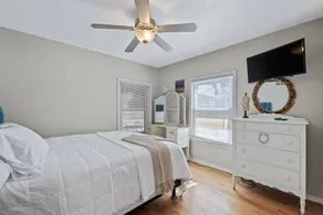 Spacious 2/1 w/large yard only 20 min to STL Arch - Image 5