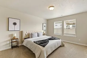 Star Family Home | King Bed | 5 TVs | Walkable to Downtown and Albertsons - Image 5